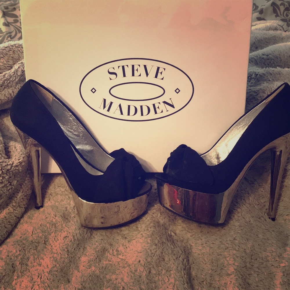 Steve Madden Black Moskow 4inch Heels